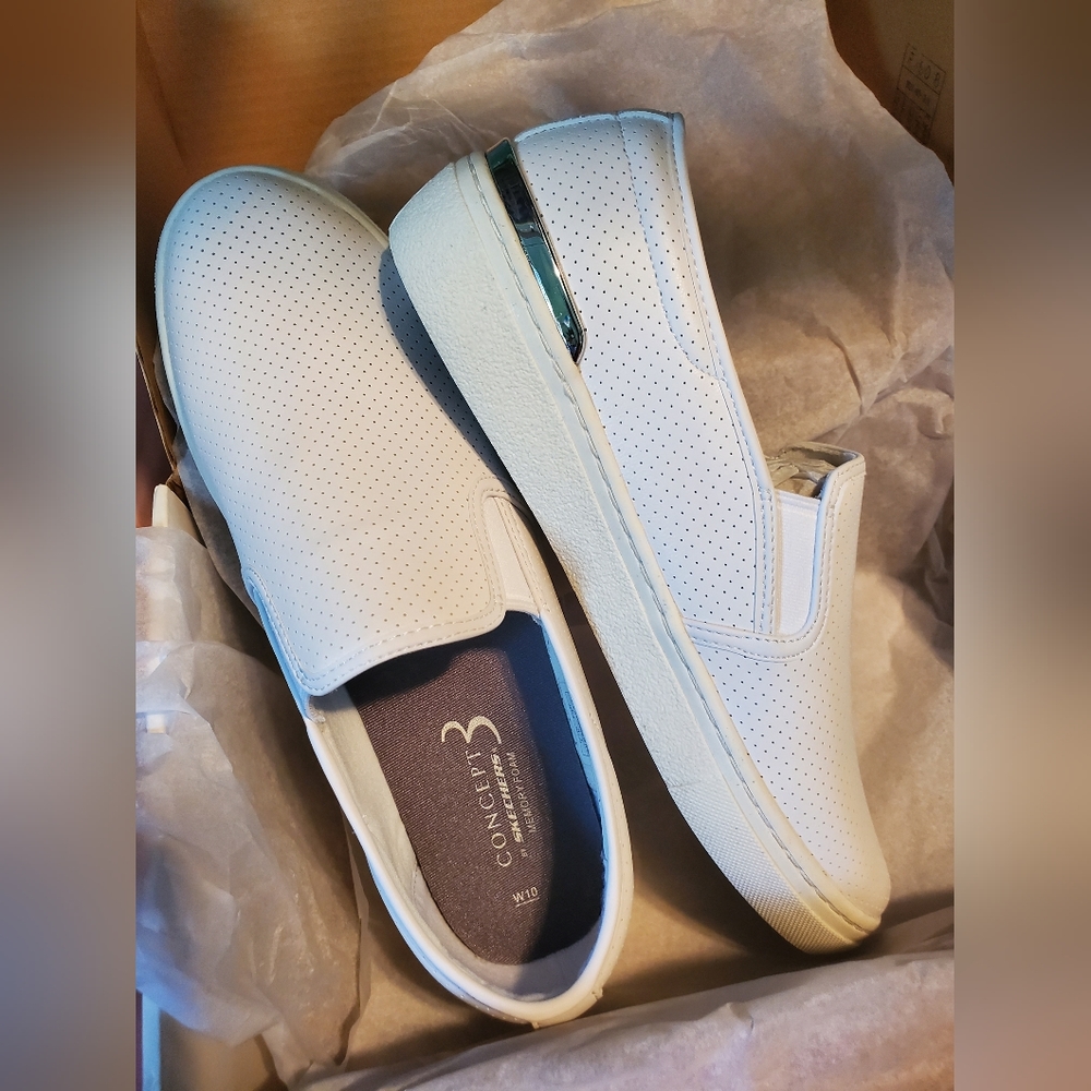 Skechers Concept 3 Feel the Vibe Slip On White Size 10